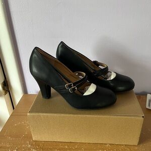 Classic Black Mary Jane Heels with Vintage Charm